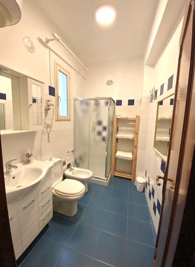 Casa Vacanze Rosy Giardini-Naxos Buitenkant foto