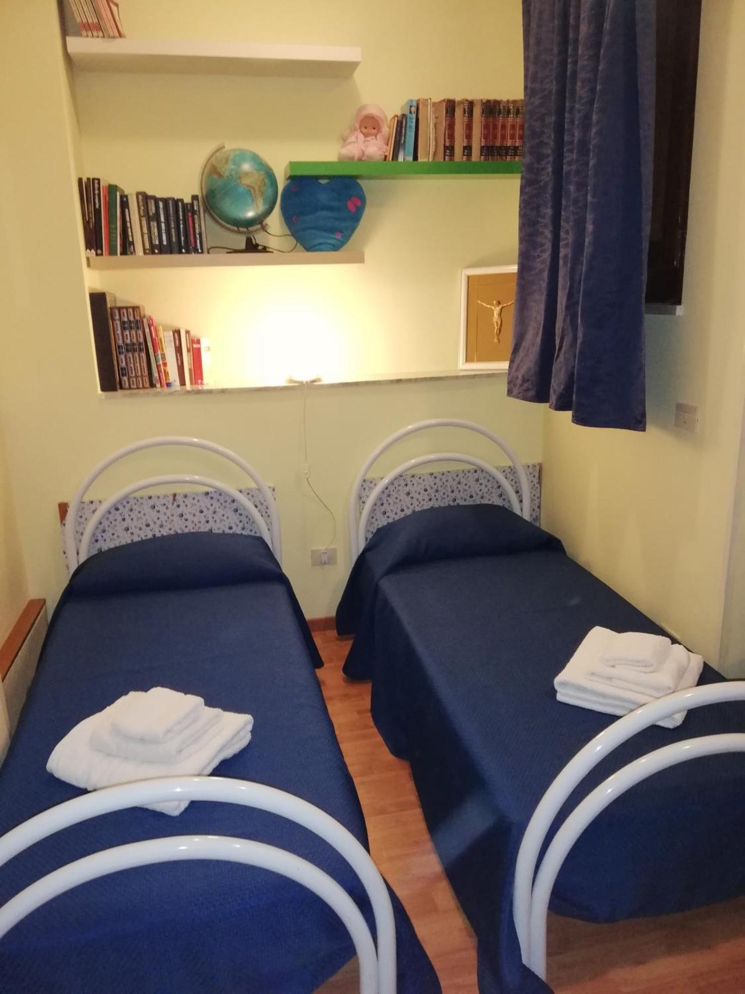 Casa Vacanze Rosy Giardini-Naxos Buitenkant foto